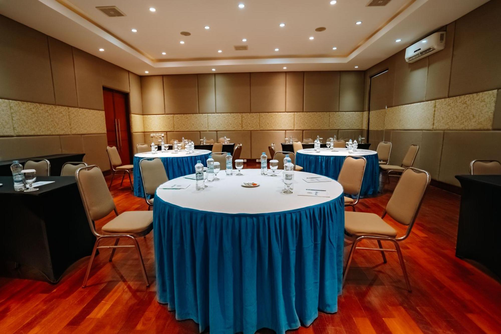 Praja Hotel Denpasar Dış mekan fotoğraf