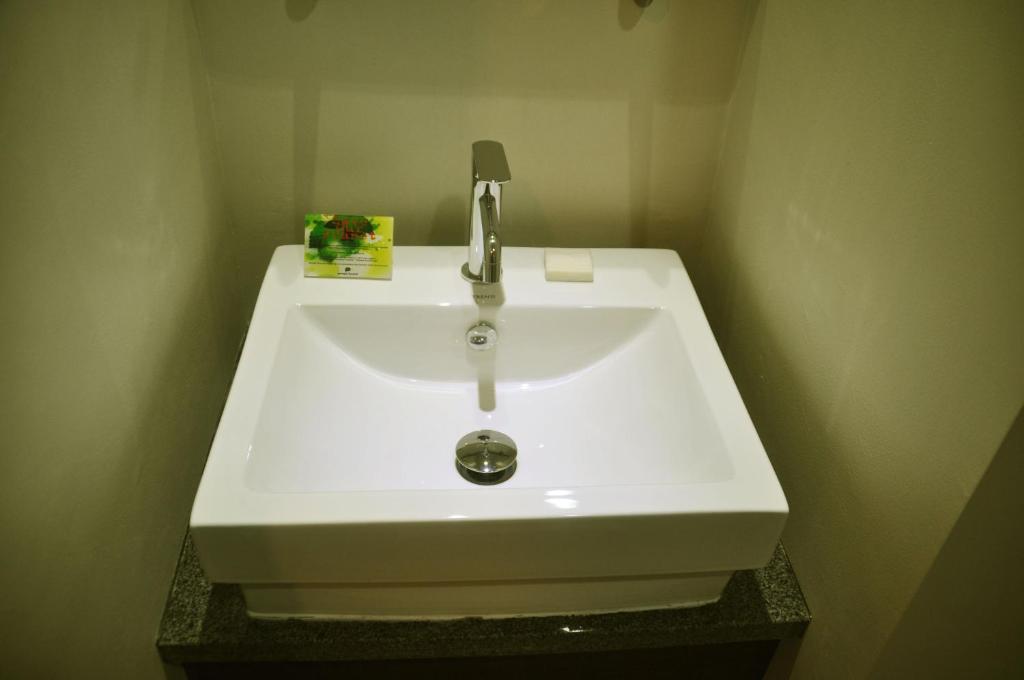 Praja Hotel Denpasar Dış mekan fotoğraf