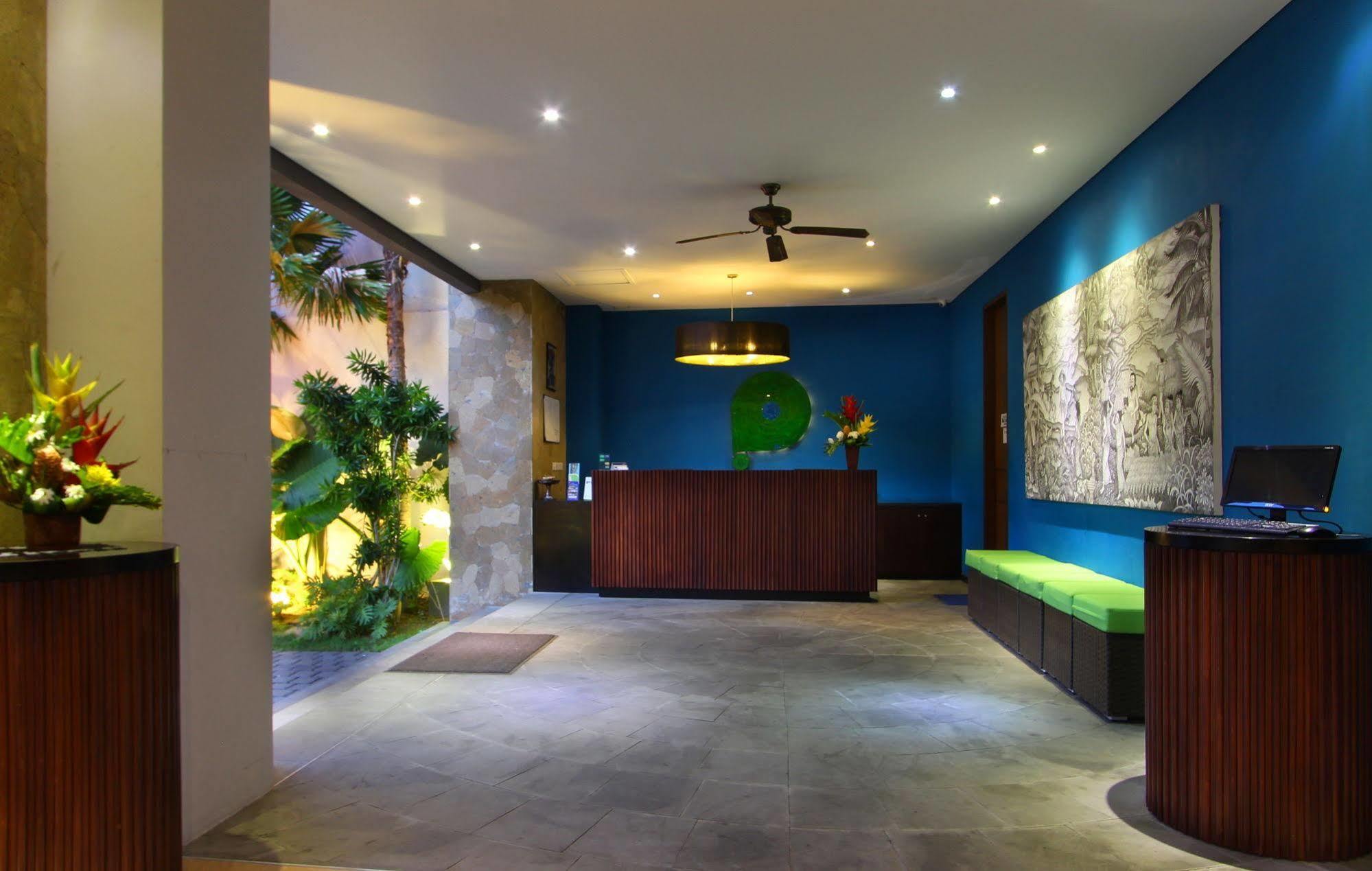 Praja Hotel Denpasar Dış mekan fotoğraf