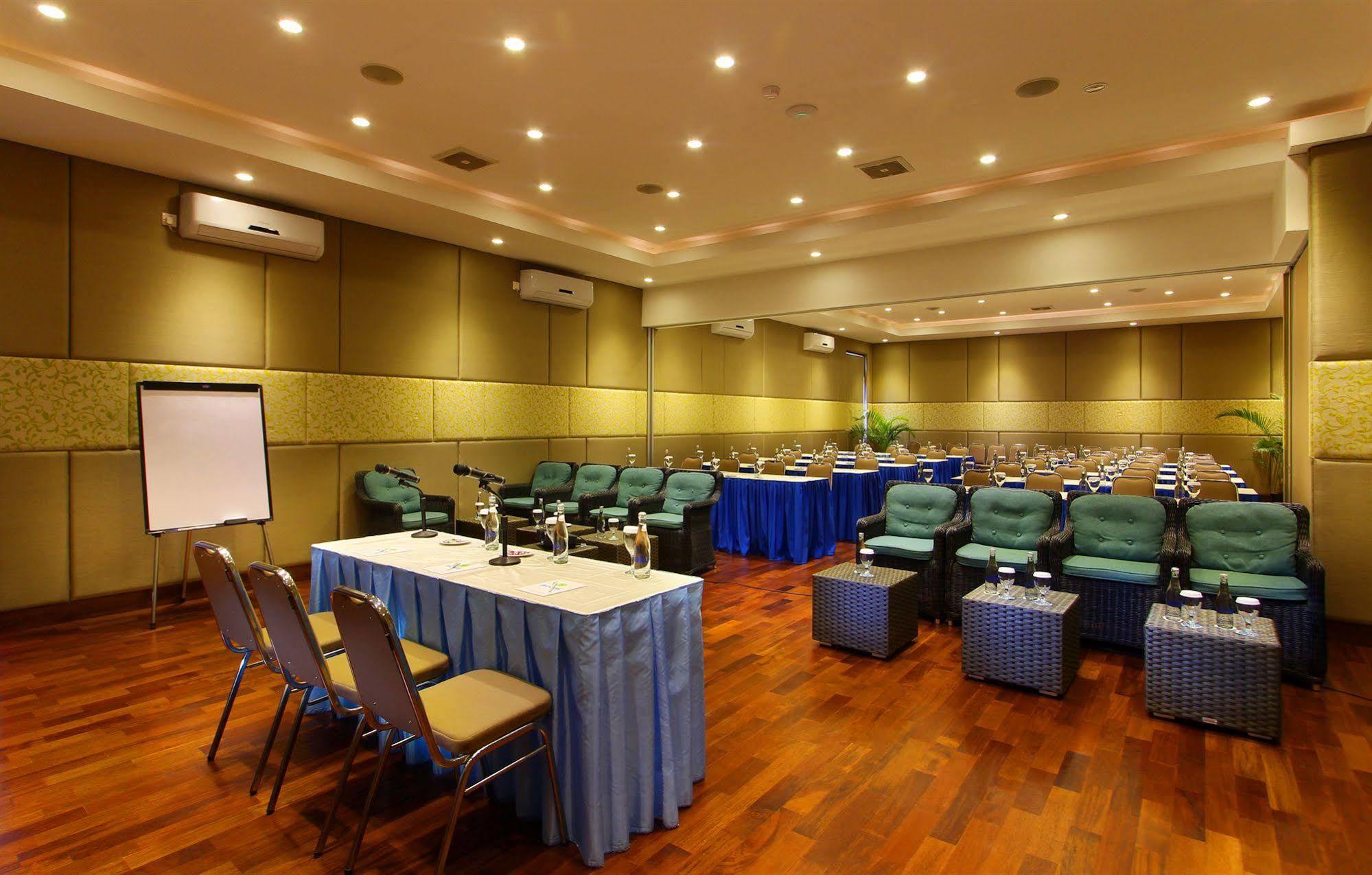 Praja Hotel Denpasar Dış mekan fotoğraf